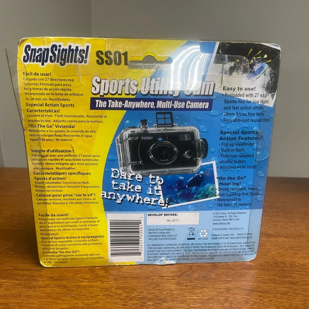 New Snap Sights Underwater Film Camera, Waterproof to 100ft Reusable 35mm SS01